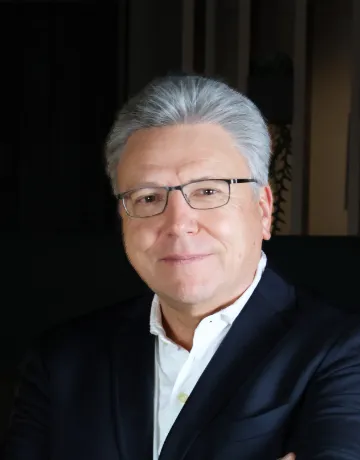 Dr. Harald Hoefler